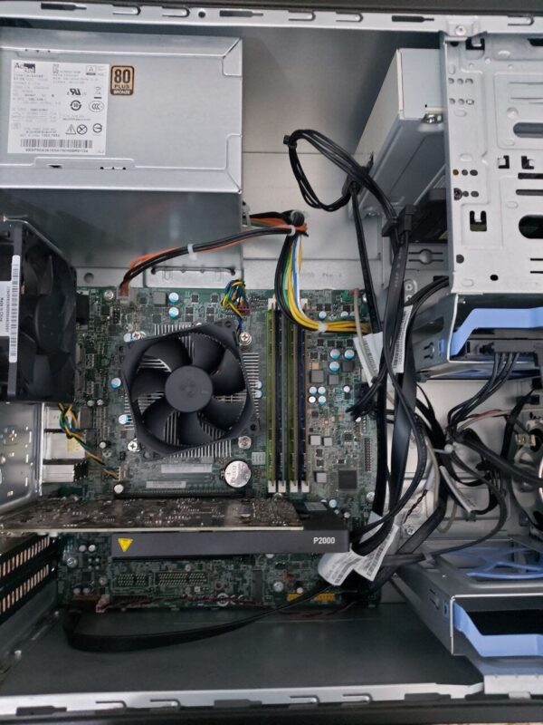 Комплект: Lenovo ThinkCentre M800 Tower / Intel Core i5-6500T (4 ядра по 2.5 - 3.1 GHz) / 16 GB DDR4 / 512 GB SSD + 500 GB HDD / nVidia Quadro P2000, 5 GB GDDR5, 160-bit / DVD-ROM + Монітор LG 24MB37PM-B / 24" (1920x1080) IPS - Зображення 3
