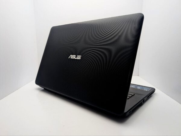 Ноутбук Asus X751L / 17.3" (1600x900) TN / Intel Core i5-5200U (2 (4) ядра по 2.2 - 2.5 GHz) / 12 GB DDR3 / 240 GB SSD / nVidia GeForce 940M, 2 GB GDDR3, 64-bit / WebCam / DVD-ROM - Зображення 8