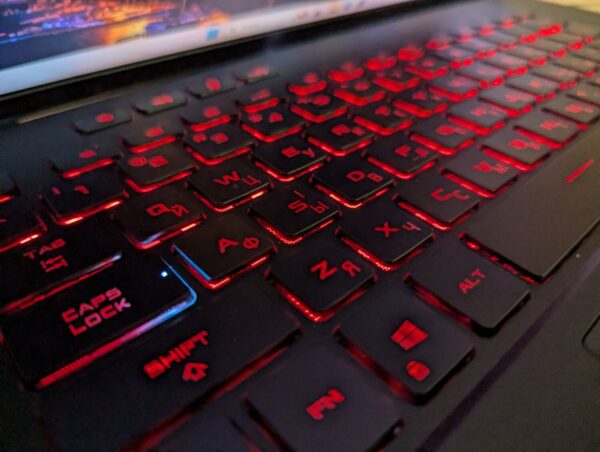 Ігровий ноутбук Б-клас Asus ROG Zephyrus M16 GU603ZW / 16" (1920x1200) IPS / Intel Core i9-12900H (14 (20) ядер по 3.8 - 5.0 GHz) / 16 GB DDR5 / 512 GB SSD / nVidia GeForce RTX 3070 Ti, 8 GB GDDR6X, 256-bit / WebCam / Windows 11 - Зображення 7