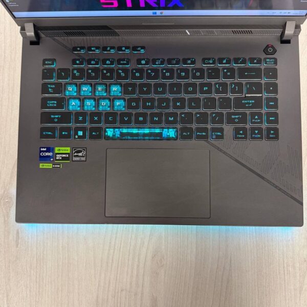 Ігровий ноутбук Asus ROG Strix G16 G614JIR / 16" (2560x1600) IPS / Intel Core i9-14900HX (24 (32) ядра по 2.2 - 5.7 GHz) / 16 GB DDR5 / 1000 GB SSD NVMe / nVidia GeForce RTX 4070, 8 GB GDDR6, 128-bit / WebCam - Зображення 7