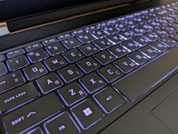 Ігровий ноутбук HP Victus 16-r0073cl / 16" (1920x1080) IPS / Intel Core i7-13700HX (16 (24) ядер по 1.5 - 5.0 GHz) / 32 GB DDR5 / 1000 GB SSD / nVidia GeForce RTX 4060, 8 GB GDDR6, 128-bit / WebCam / Windows 11 - Зображення 5