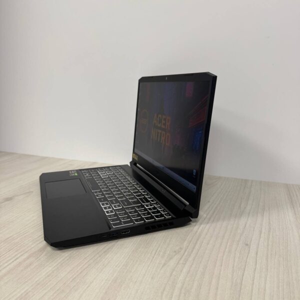 Ігровий ноутбук Б-клас Acer Nitro 5 AN515-45 / 15.6" (1920x1080) IPS / AMD Ryzen 7 5800H (8 (16) ядер по 3.2 - 4.4 GHz) / 16 GB DDR4 / 1000 GB SSD NVMe / nVidia GeForce RTX 3070, 8 GB GDDR6, 256-bit / WebCam - Зображення 5