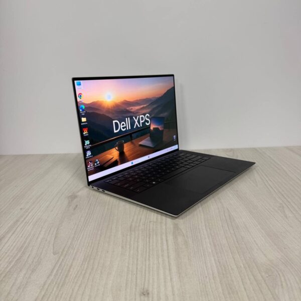 Ігровий ноутбук Б-клас Dell XPS 15 9520 / 15.6" (3456x2160) OLED Touch / Intel Core i9-12900HK (14 (20) ядер по 3.8 - 5.0 GHz) / 16 GB DDR5 / 512 GB SSD NVMe / nVidia GeForce RTX 3050 Ti, 4 GB GDDR6, 128-bit / WebCam - Зображення 4