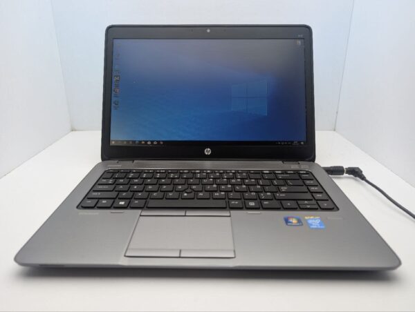 Ноутбук HP EliteBook 840 G2 / 14" (1366x768) TN / Intel Core i5-4300U (2 (4) ядра по 1.9 - 2.9 GHz) / 8 GB DDR3 / 240 GB SSD / Intel HD Graphics 4400 / WebCam - Зображення 2