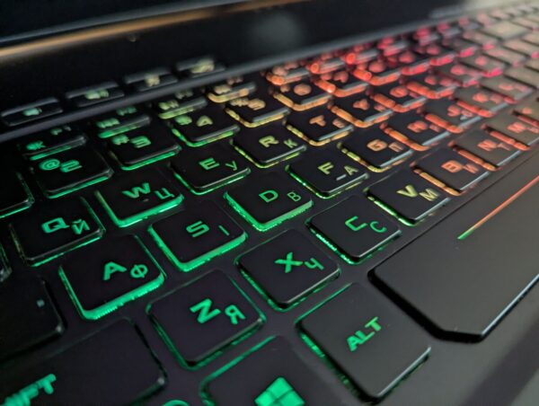 Ігровий ноутбук Asus ROG GU501GM / 15.6" (1920x1080) IPS / Intel Core i7-8750H (6 (12) ядер по 2.2 - 4.1 GHz) / 32 GB DDR4 / 256 GB SSD + 1000 GB HDD / nVidia GeForce GTX 1060, 6 GB GDDR5, 192-bit / WebCam / Windows 10 - Зображення 7