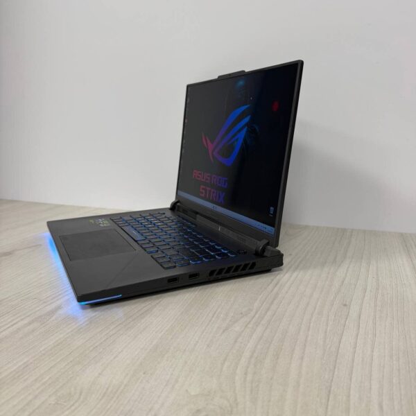 Ігровий ноутбук Asus ROG Strix G16 G614JIR / 16" (2560x1600) IPS / Intel Core i9-14900HX (24 (32) ядра по 2.2 - 5.7 GHz) / 16 GB DDR5 / 1000 GB SSD NVMe / nVidia GeForce RTX 4070, 8 GB GDDR6, 128-bit / WebCam - Зображення 5