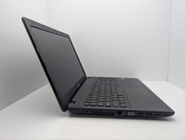 Ноутбук Asus R512C / 15.6" (1366x768) TN / Intel Core i3-3217U (2 (4) ядра по 1.8 GHz) / 4 GB DDR3 / 250 GB HDD / Intel HD Graphics 4000 / WebCam / DVD-ROM - Зображення 3
