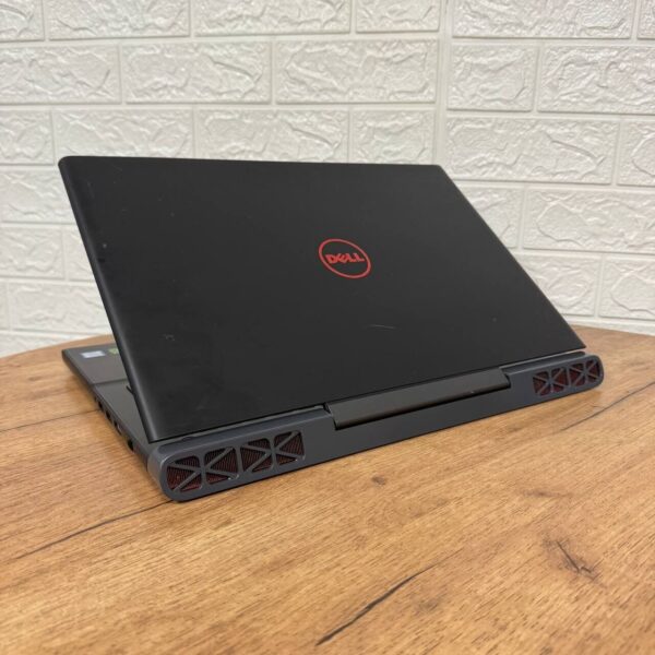 Ігровий ноутбук Б-клас Dell Inspiron 15 Gaming 7567 / 15.6" (1920x1080) IPS / Intel Core i5-7300HQ (4 ядра по 2.5 - 3.5 GHz) / 16 GB DDR4 / 128 GB SSD M.2 + 1000 GB HDD / nVidia GeForce GTX 1050, 4 GB GDDR5, 128-bit / WebCam - Зображення 6