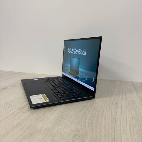 Ультрабук-трансформер Б-клас Asus Zenbook Pro 15 Flip Q529ZA / 15.6" (2880x1620) OLED / Intel Core i7-12700H (14 (20) ядер по 3.5 - 4.7 GHz) / 16 GB DDR5 / 512 GB SSD NVMe / Intel Iris Xe Graphics / WebCam - Зображення 5