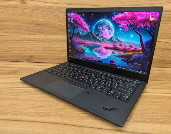Ультрабук Lenovo ThinkPad X1 Carbon Gen8 / 14" (1920x1080) IPS / Intel Core i5-10210U (4 (8) ядра по 1.6 - 4.2 GHz) / 8 GB DDR4 / 512 GB SSD / Intel UHD Graphics / WebCam / Windows 10 - Зображення 5