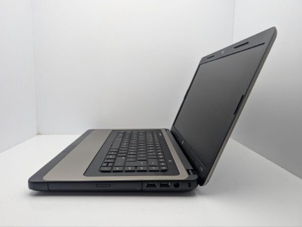 Ноутбук HP 655 / 15.6" (1366x768) TN / AMD E-450 (2 ядра по 1.6 GHz) / 6 GB DDR3 / 120 GB SSD / AMD Radeon HD 6320 Graphics / WebCam / DVD-ROM - Зображення 7