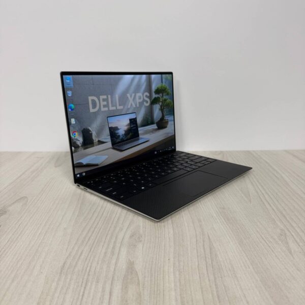 Ультрабук Dell XPS 13 9360 / 13.4" (1920x1200) IPS / Intel Core i5-1035G1 (4 (8) ядра по 1.0 - 3.6 GHz) / 8 GB DDR4 / 256 GB SSD NVMe / Intel UHD Graphics / WebCam - Зображення 4