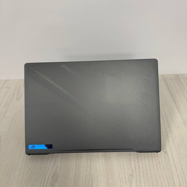 Ігровий ноутбук Asus ROG Zephyrus G15 GA503RM / 15.6" (1920x1080) IPS / AMD Ryzen 9 6900HS (8 (16) ядер по 3.3 - 4.9 GHz) / 16 GB DDR5 / 512 GB SSD NVMe / nVidia GeForce RTX 3060, 6 GB GDDR6, 192-bit / WebCam - Зображення 3