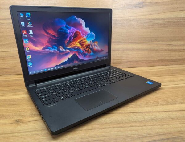 Ноутбук Б-клас Dell Latitude 3560 / 15.6" (1366x768) TN / Intel Core i5-5200U (2 (4) ядра по 2.2 - 2.7 GHz) / 8 GB DDR3 / 240 GB SSD / Intel HD Graphics 5500 / WebCam / Windows 10 - Зображення 4