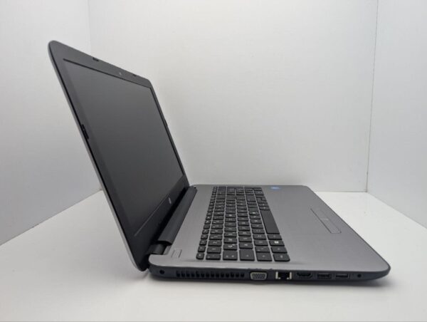 Ноутбук HP 250 G5 / 15.6" (1366x768) TN / Intel Celeron N3060 (2 ядра по 1.6 - 2.48 GHz) / 8 GB DDR3 / 120 GB SSD / Intel HD Graphics 400 / WebCam / DVD-ROM - Зображення 3