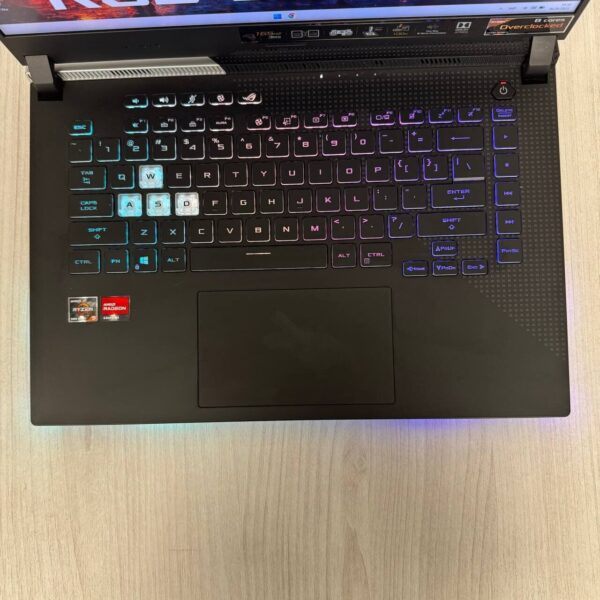 Ігровий ноутбук Б-клас Asus ROG Strix G15 Advantage Edition G513QY / 15.6" (2560x1440) IPS / AMD Ryzen 9 5980HX (8 (16) ядер по 3.3 - 4.8 GHz) / 16 GB DDR4 / 512 GB SSD NVMe / AMD Radeon RX 6800M, 12 GB GDDR6, 192-bit - Зображення 7