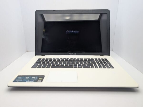 Ноутбук Asus F751S / 17.3” (1600x900) TN / Intel Pentium N3710 (4 ядра по 1.6 - 2.56 GHz)/ 8 GB DDR3 / 1000 GB HDD / Intel HD Graphics / WebCam / DVD-ROM - Зображення 3
