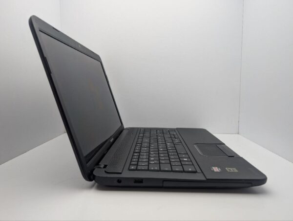 Ноутбук Toshiba Satellite C870D / 17.3" (1600x900) TN / AMD E1-1200 (2 ядра по 1.4 GHz) / 6 GB DDR3 / 120 GB SSD / AMD Radeon HD 7330, 1 GB GDDR3, 64-bit / WebCam - Зображення 4