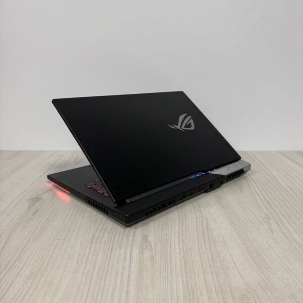 Ігровий ноутбук Б-клас Asus ROG Strix G15 Advantage Edition G513QY / 15.6" (2560x1440) IPS / AMD Ryzen 9 5980HX (8 (16) ядер по 3.3 - 4.8 GHz) / 16 GB DDR4 / 512 GB SSD NVMe / AMD Radeon RX 6800M, 12 GB GDDR6, 192-bit - Зображення 6