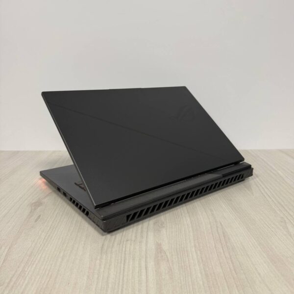 Ігровий ноутбук Asus ROG Strix G16 G614JIR / 16" (2560x1600) IPS / Intel Core i9-14900HX (24 (32) ядра по 2.2 - 5.7 GHz) / 16 GB DDR5 / 1000 GB SSD NVMe / nVidia GeForce RTX 4070, 8 GB GDDR6, 128-bit / WebCam - Зображення 6