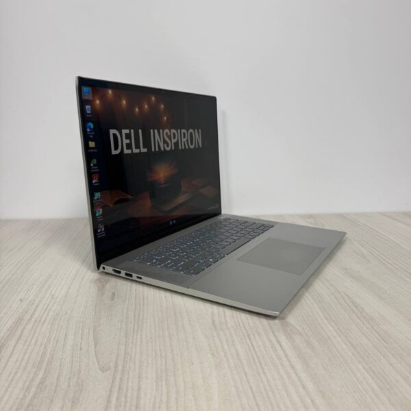 Ноутбук Б-клас Dell Inspiron 16 5620 / 16" (1920x1200) IPS Touch / Intel Core i7-1260U (10 (12) ядер по 1.1 - 4.7 GHz) / 16 GB DDR4 / 512 GB SSD NVMe / nVidia GeForce MX570 A, 2 GB GDDR6, 64-bit / WebCam - Зображення 4