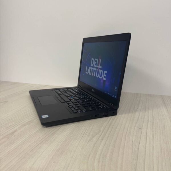 Ультрабук Dell Latitude 5480 / 14" (1366x768) TN / Intel Core i7-6600U (2 (4) ядра по 2.6 - 3.4 GHz) / 16 GB DDR4 / 256 GB SSD NVMe / nVidia GeForce 930MX, 2 GB DDR3, 64-bit / WebCam - Зображення 5