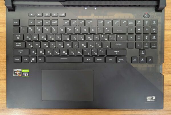 Ігровий ноутбук Asus ROG Strix G733Q / 17.3" (1920x1080) IPS / AMD Ryzen 9 5900HX (8 (16) ядер по 3.3 - 4.6 GHz) / 32 GB DDR4 / 1000 GB SSD / nVidia GeForce RTX 3080, 16 GB GDDR6, 256-bit / Windows 11 - Зображення 3