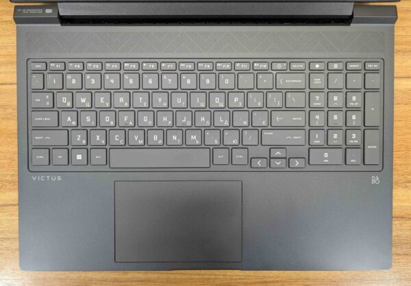 Ігровий ноутбук HP Victus 16-r0073cl / 16" (1920x1080) IPS / Intel Core i7-13700HX (16 (24) ядер по 1.5 - 5.0 GHz) / 32 GB DDR5 / 1000 GB SSD / nVidia GeForce RTX 4060, 8 GB GDDR6, 128-bit / WebCam / Windows 11 - Зображення 2