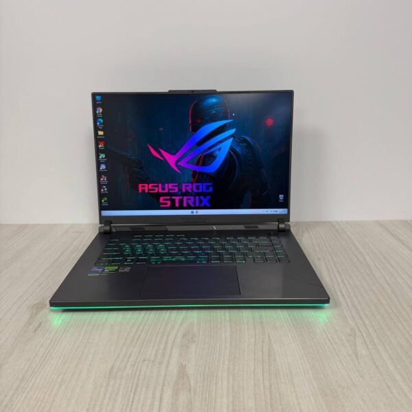 Ігровий ноутбук Asus ROG Strix G16 G614JIR / 16" (2560x1600) IPS / Intel Core i9-14900HX (24 (32) ядра по 2.2 - 5.7 GHz) / 16 GB DDR5 / 1000 GB SSD NVMe / nVidia GeForce RTX 4070, 8 GB GDDR6, 128-bit / WebCam - Зображення 2