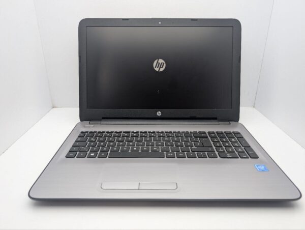 Ноутбук HP 250 G5 / 15.6" (1366x768) TN / Intel Celeron N3060 (2 ядра по 1.6 - 2.48 GHz) / 8 GB DDR3 / 120 GB SSD / Intel HD Graphics 400 / WebCam / DVD-ROM - Зображення 2