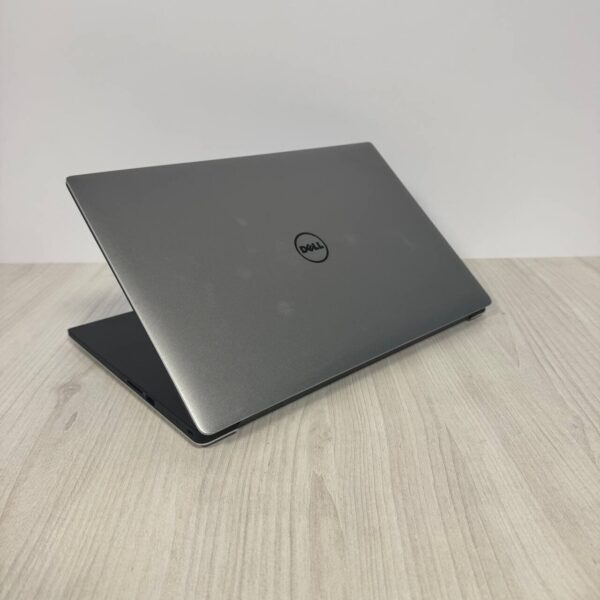 Ігровий ноутбук Б-клас Dell XPS 15 9550 / 15.6" (3840x2160) IPS Touch / Intel Core i7-6700HQ (4 (8) ядра по 2.6 - 3.5 GHz) / 8 GB DDR4 / 256 GB SSD NVMe / nVidia GeForce GTX 960M, 2 GB GDDR5, 128-bit - Зображення 6