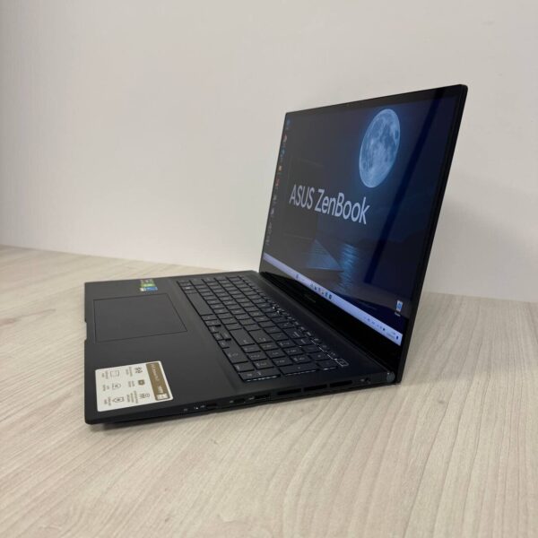 Ігровий ноутбук Asus ZenBook Pro 17 UM6702R / 17.3" (2560x1440) IPS Touch / AMD Ryzen 7 6800H (8 (16) ядер по 3.2 - 4.7 GHz) / 16 GB DDR5 / 512 GB SSD NVMe / nVidia GeForce RTX 3050, 4 GB GDDR6, 128-bit / WebCam - Зображення 5