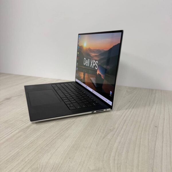 Ігровий ноутбук Б-клас Dell XPS 15 9520 / 15.6" (3456x2160) OLED Touch / Intel Core i9-12900HK (14 (20) ядер по 3.8 - 5.0 GHz) / 16 GB DDR5 / 512 GB SSD NVMe / nVidia GeForce RTX 3050 Ti, 4 GB GDDR6, 128-bit / WebCam - Зображення 5