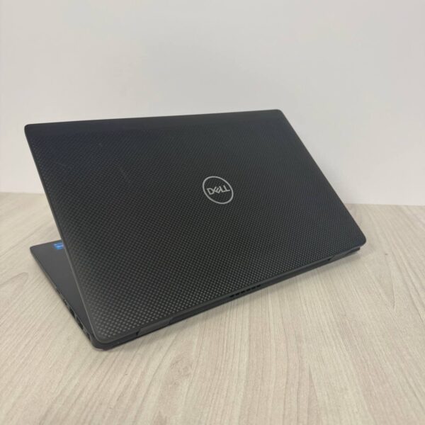 Ультрабук Б-клас Dell Latitude 7420 / 14" (1920x1080) IPS / Intel Core i5-1145G7 (4 (8) ядра по 2.6 - 4.4 GHz) / 16 GB DDR4 / 256 GB SSD NVMe / Intel Iris Xe Graphics / WebCam - Зображення 6