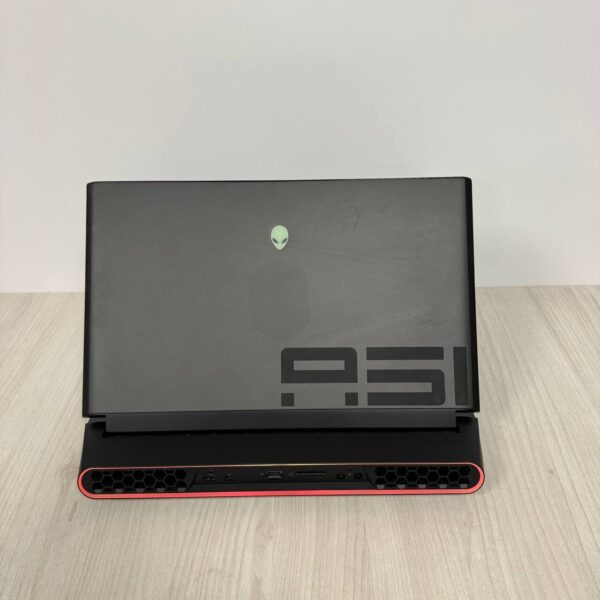 Ігровий ноутбук Б-клас Dell Alienware Area 51m / 17.3" (1920x1080) IPS / Intel Core i7-9700K (8 ядер по 3.6 - 4.9 GHz) / 16 GB DDR4 / 512 GB SSD M.2 + 1000 GB HDD / nVidia GeForce RTX 2060, 6 GB GDDR6, 192-bit / WebCam - Зображення 3