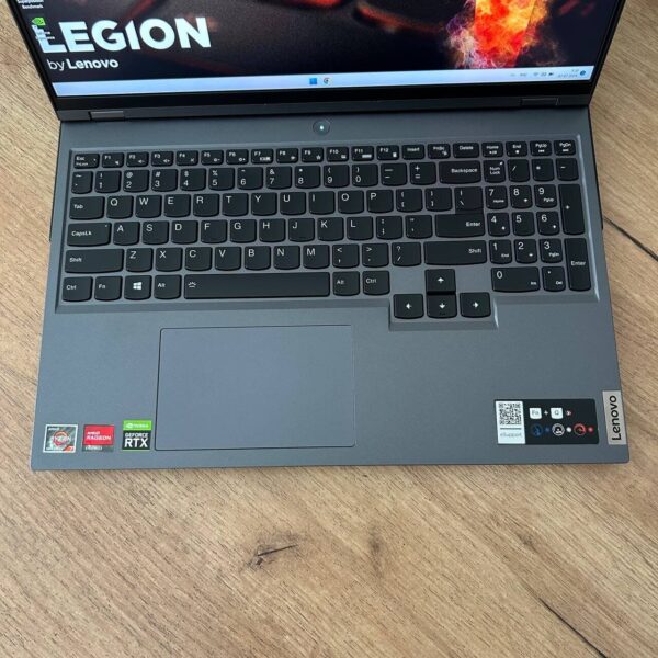 Ігровий ноутбук Lenovo Legion 5 Pro 16ACH6H / 16" (2560x1600) IPS / AMD Ryzen 7 5800H (8 (16) ядер по 3.2 - 4.4 GHz) / 16 GB DDR4 / 1000 GB SSD NVMe / nVidia GeForce RTX 3070, 8 GB GDDR6, 256-bit / WebCam - Зображення 7