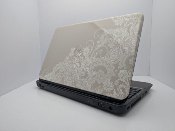 Ноутбук Dell Inspiron N5110 / 15.6" (1366x768) TN / Intel Core i3-2350M (2 (4) ядра по 2.3 GHz) / 6 GB DDR3 / 500 GB HDD / nVidia GeForce GT 525M, 1 GB GDDR3, 128-bit / WebCam / DVD-ROM - Зображення 8