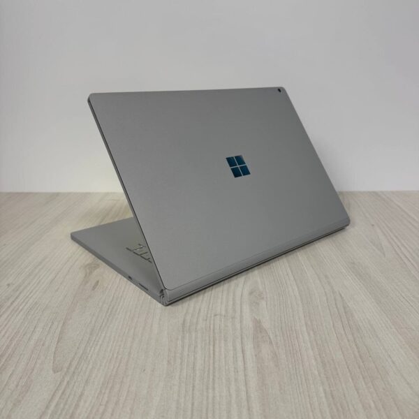 Ігровий ультрабук-трансформер Б-клас Microsoft Surface Book 2 / 15" (3240x2160) IPS Touch / Intel Core i7-8650U (4 (8) ядра по 1.9 - 4.2 GHz) / 16 GB DDR4 / 256 GB SSD NVMe / nVidia GeForce GTX 1060, 6 GB GDDR5, 192-bit / WebCam - Зображення 6