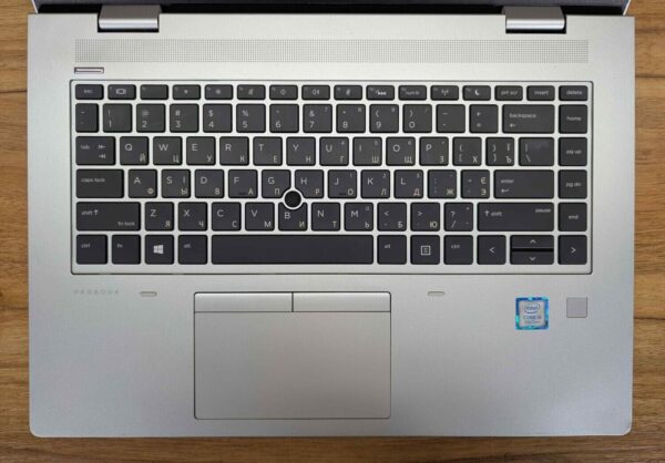 3 шт. Ноутбуків: HP ProBook 640 G5 / 14" (1920x1080) IPS / Intel Core i5-8265U (4 (8) ядра по 1.6 - 3.9 GHz) / 16 GB DDR4 / 480 GB SSD / Intel UHD Graphics 620 / TouchID / WebCam / Windows 10 - Зображення 3