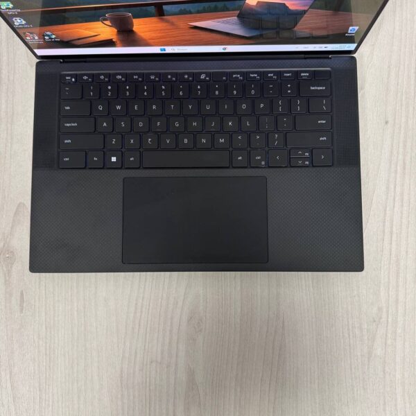 Ігровий ноутбук Б-клас Dell XPS 15 9520 / 15.6" (3456x2160) OLED Touch / Intel Core i9-12900HK (14 (20) ядер по 3.8 - 5.0 GHz) / 16 GB DDR5 / 512 GB SSD NVMe / nVidia GeForce RTX 3050 Ti, 4 GB GDDR6, 128-bit / WebCam - Зображення 7