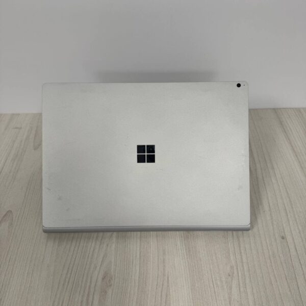 Ігровий ультрабук-трансформер Б-клас Microsoft Surface Book 2 / 15.0" (3240x2160) IPS Touch / Intel Core i7-8650U (4 (8) ядра по 1.9 - 4.2 GHz) / 16 GB DDR3 / 256 GB SSD NVMe / nVidia GeForce GTX 1060, 6 GB GDDR5, 192-bit / WebCam - Зображення 3