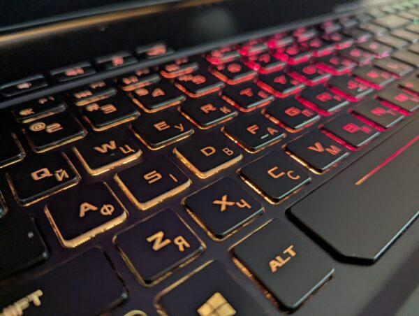 Ігровий ноутбук Asus ROG GU501GM / 15.6" (1920x1080) IPS / Intel Core i7-8750H (6 (12) ядер по 2.2 - 4.1 GHz) / 32 GB DDR4 / 256 GB SSD + 1000 GB HDD / nVidia GeForce GTX 1060, 6 GB GDDR5, 192-bit / WebCam / Windows 10 - Зображення 6