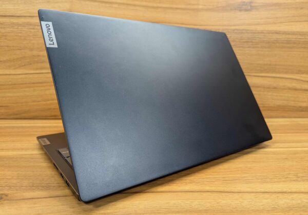 Ноутбук Lenovo IdeaPad 5 15IAL 7 / 15.6" (1920x1080) IPS / Intel Core i7-1255U (10 (12) ядер по 3.5 - 4.7 GHz) / 16 GB DDR4 / 1000 GB SSD / Intel Iris Xe Graphics eligible / WebCam / Windows 11 - Зображення 7