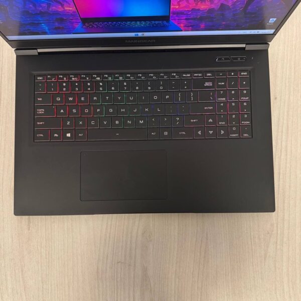 Ігровий ультрабук Б-клас MainGear Vector Pro MG-VCP17A / 17.3" (2560x1440) IPS / AMD Ryzen 9 5900HX (8 (16) ядер по 3.3 - 4.6 GHz) / 16 GB DDR4 / 1000 GB SSD NVMe / nVidia GeForce RTX 3070, 8 GB GDDR6, 256-bit / WebCam - Зображення 7