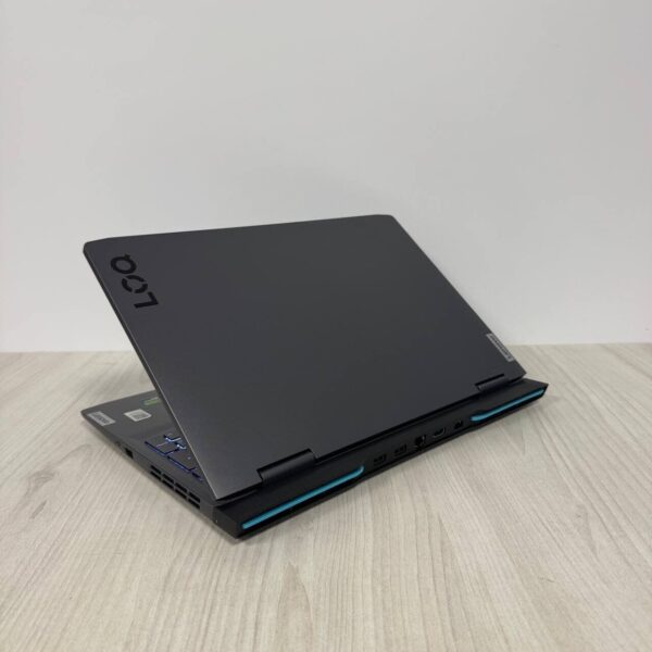 Ігровий ноутбук Б-клас Lenovo LOQ 15APH8 / 15.6" (1920x1080) IPS / AMD Ryzen 7 7840HS (8 (16) ядер по 3.8 - 5.1 GHz) / 16 GB DDR5 / 512 GB SSD NVMe / nVidia GeForce RTX 4060, 8 GB GDDR6, 128-bit / WebCam - Зображення 6