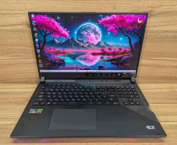 Ігровий ноутбук Asus ROG Strix G733Q / 17.3" (1920x1080) IPS / AMD Ryzen 9 5900HX (8 (16) ядер по 3.3 - 4.6 GHz) / 32 GB DDR4 / 1000 GB SSD / nVidia GeForce RTX 3080, 16 GB GDDR6, 256-bit / Windows 11 - Зображення 2