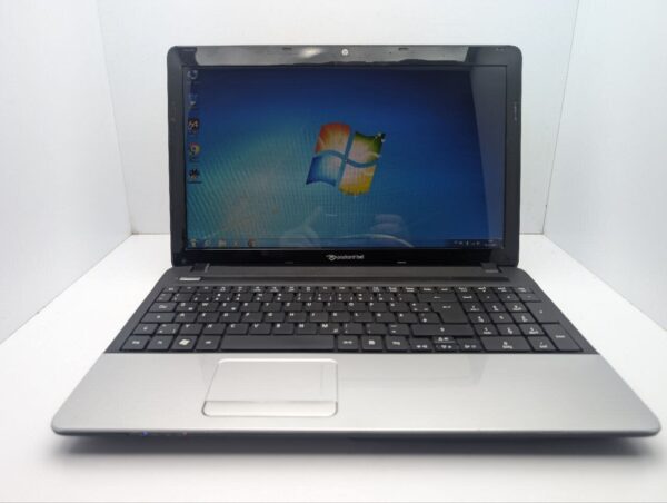 Ноутбук Packard Bell EasyNote TE11BZ / 15.6" (1366x768) TN / AMD E1-1200 (2 ядра по 1.4 GHz) / 6 GB DDR3 / 120 GB SSD / AMD Radeon HD 7310 Graphics / WebCam / DVD-ROM - Зображення 2