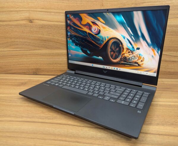 Ігровий ноутбук HP Victus 16-r0073cl / 16" (1920x1080) IPS / Intel Core i7-13700HX (16 (24) ядер по 1.5 - 5.0 GHz) / 32 GB DDR5 / 1000 GB SSD / nVidia GeForce RTX 4060, 8 GB GDDR6, 128-bit / WebCam / Windows 11 - Зображення 4