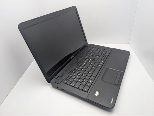 Ноутбук Toshiba Satellite C870D / 17.3" (1600x900) TN / AMD E1-1200 (2 ядра по 1.4 GHz) / 6 GB DDR3 / 120 GB SSD / AMD Radeon HD 7310 Graphics / WebCam / DVD-ROM - Зображення 6