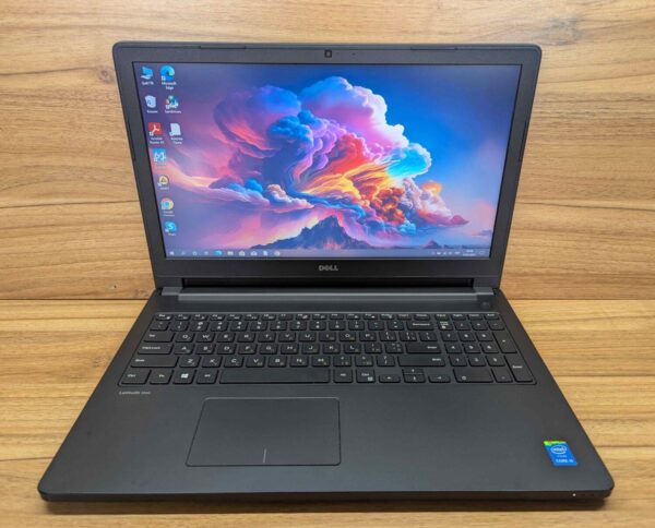Ноутбук Б-клас Dell Latitude 3560 / 15.6" (1366x768) TN / Intel Core i5-5200U (2 (4) ядра по 2.2 - 2.7 GHz) / 8 GB DDR3 / 240 GB SSD / Intel HD Graphics 5500 / WebCam / Windows 10 - Зображення 2